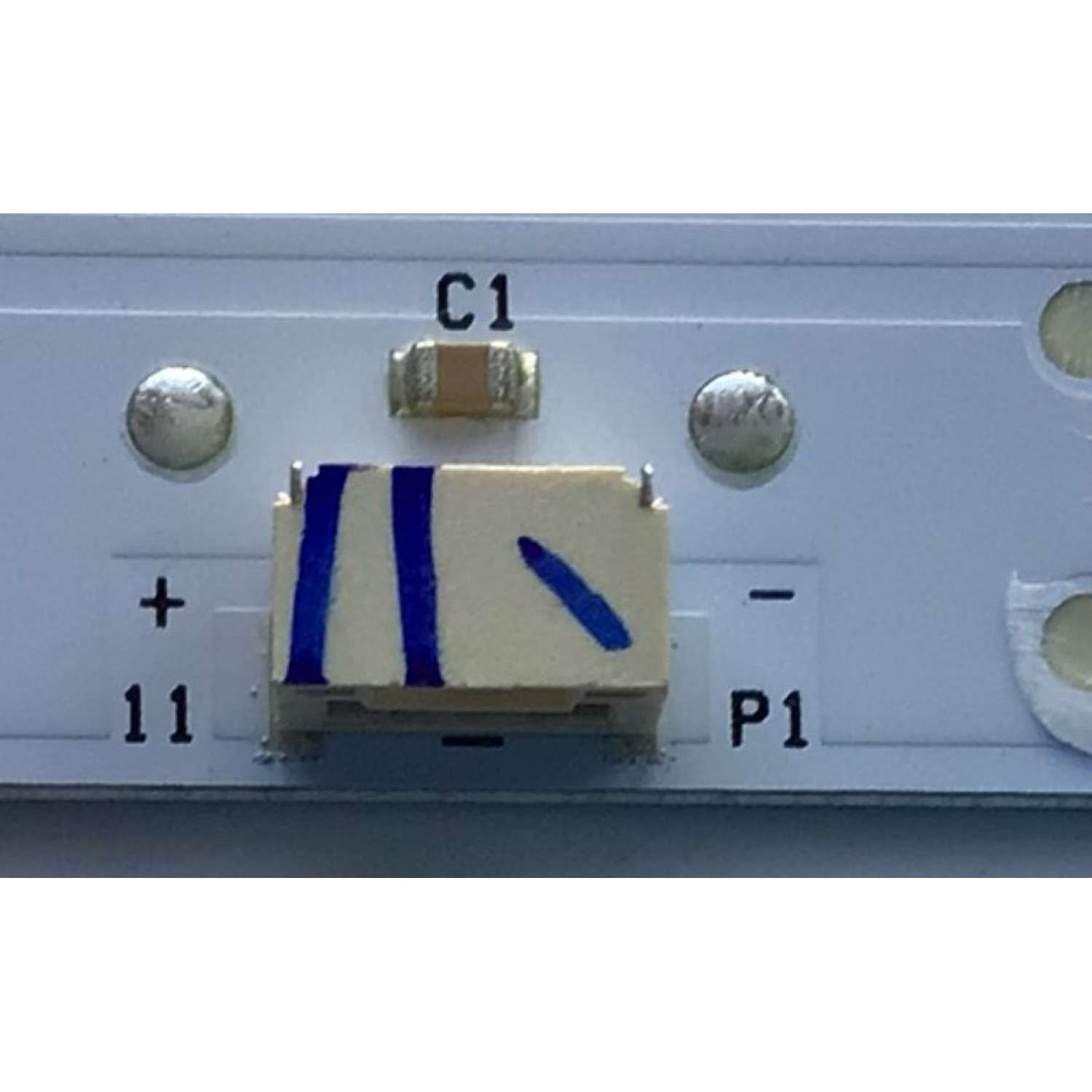 LED PARA TV TCL / NUMERO DE PARTE 43HR330M21A1 / 43F8 21*1 ZL-A18 / B0101-000162 / 210926 / 00147 / 020LA / LL2QD2X2B / PANEL PT430CT03-14 / MODELO 43S334 - Imagen 3